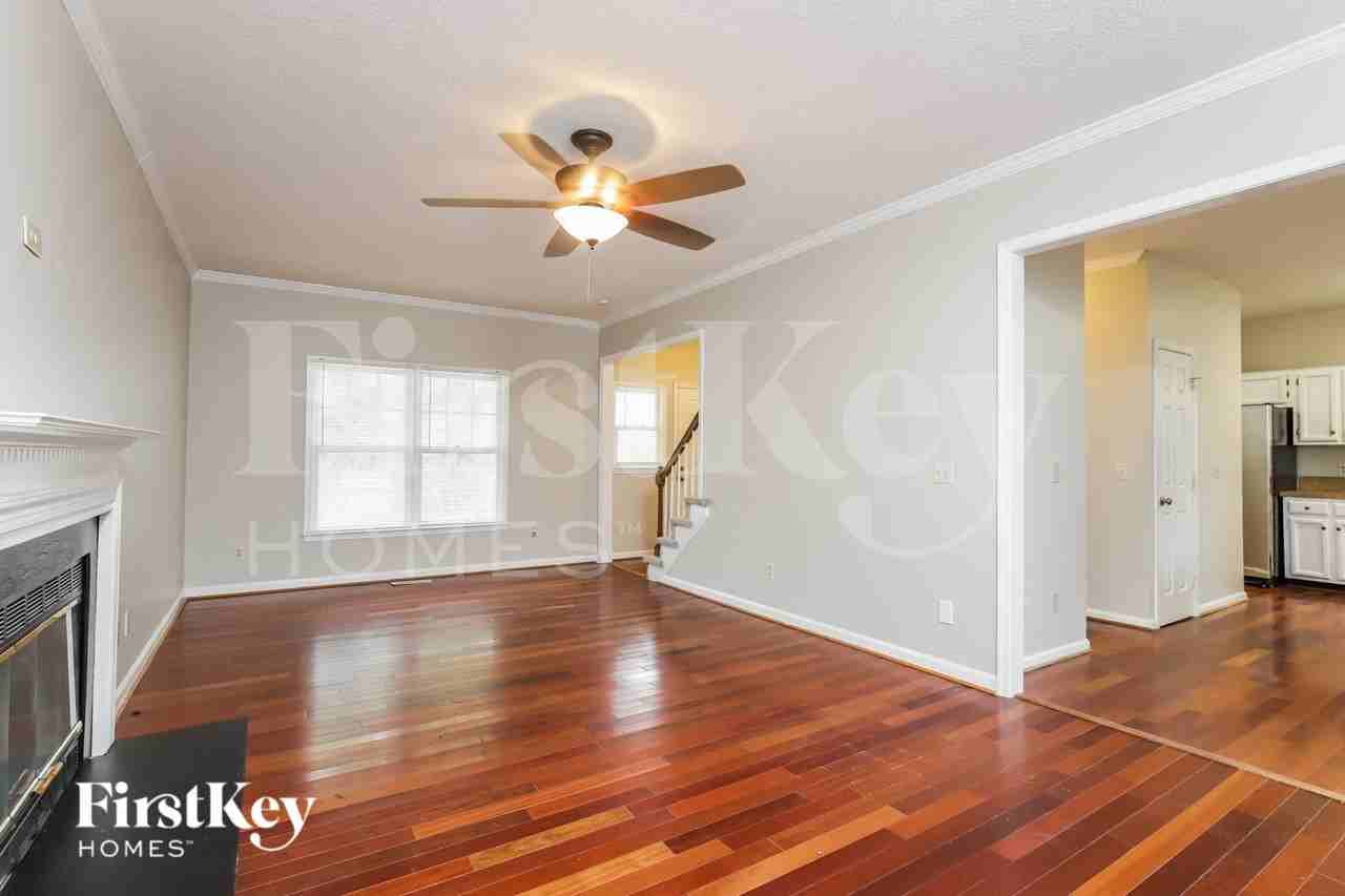 63 Park Village Ln - Photo 4 of 15