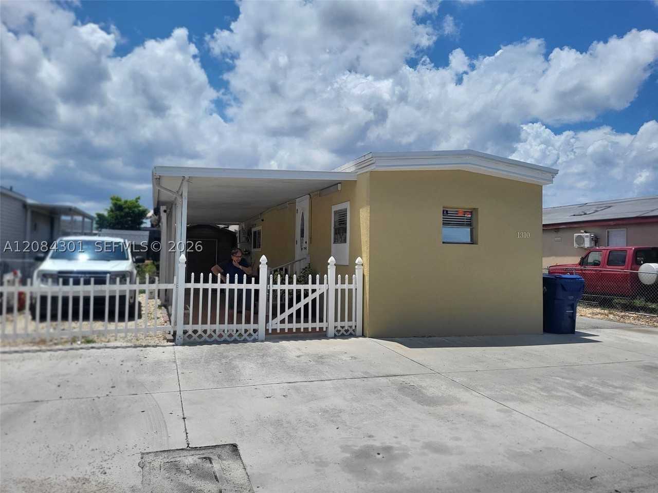1310 Sw 130th Ave #1310