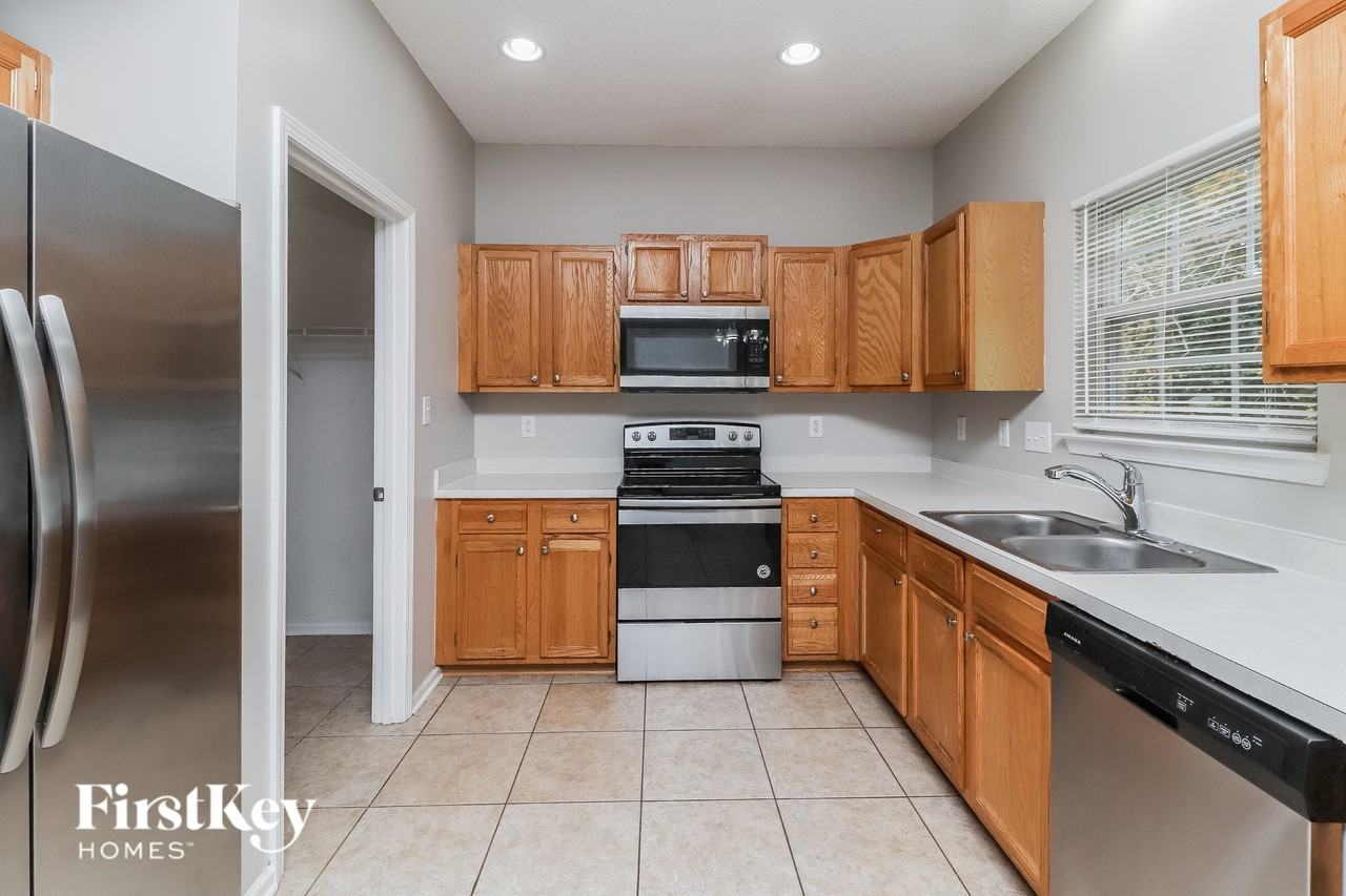 3122 Edmonton Pl - Photo 6 of 15