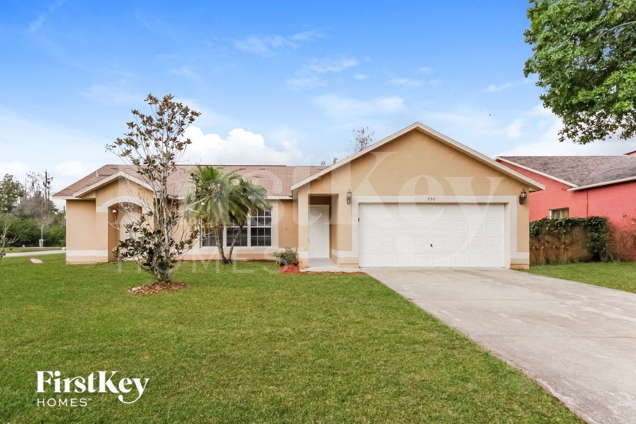 256 Canterbury Ct