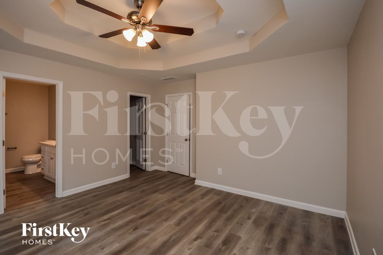 140 Rivercrest Ln - Photo 7 of 15