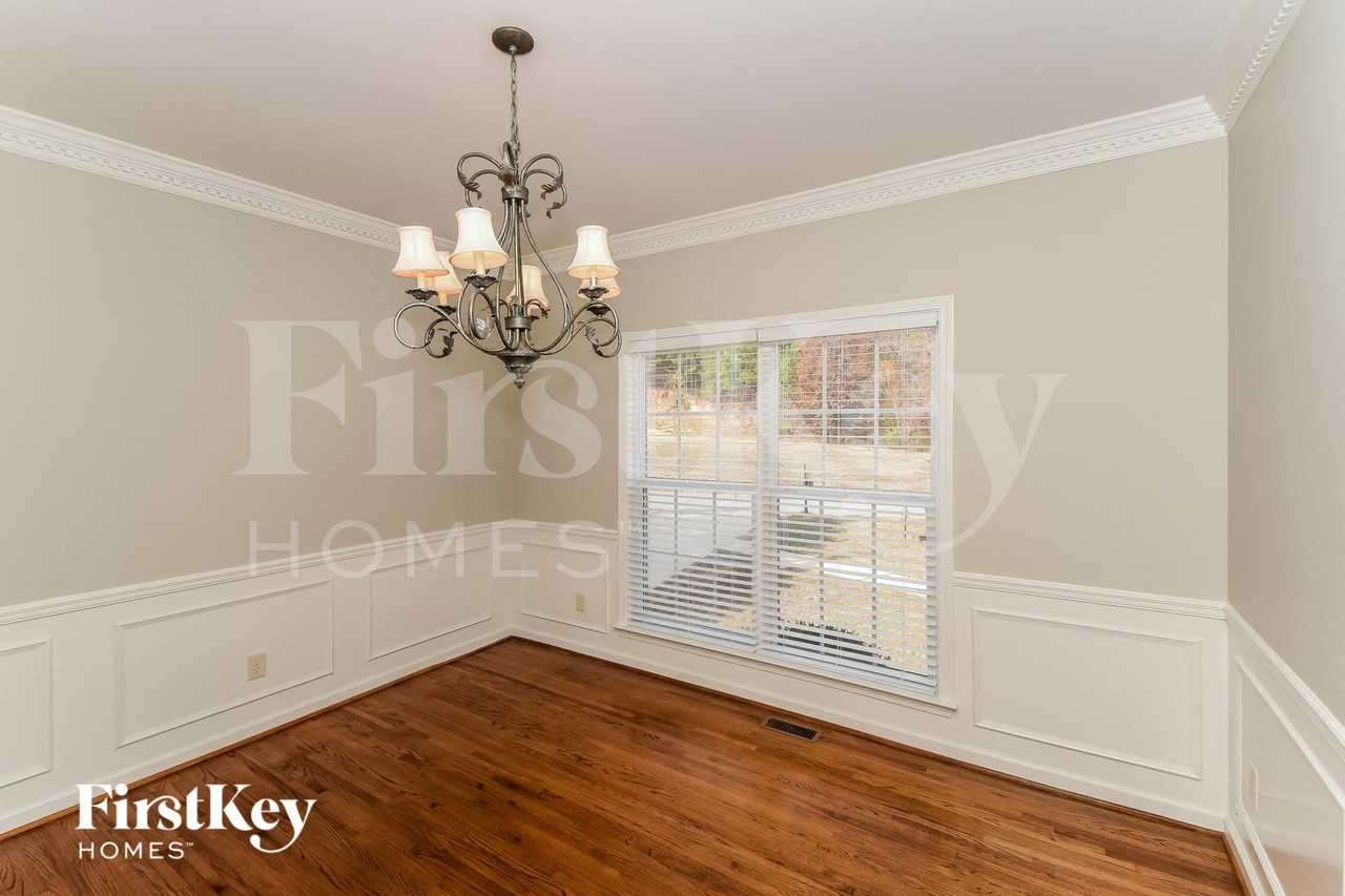 116 Royal Gala Dr - Photo 4 of 15
