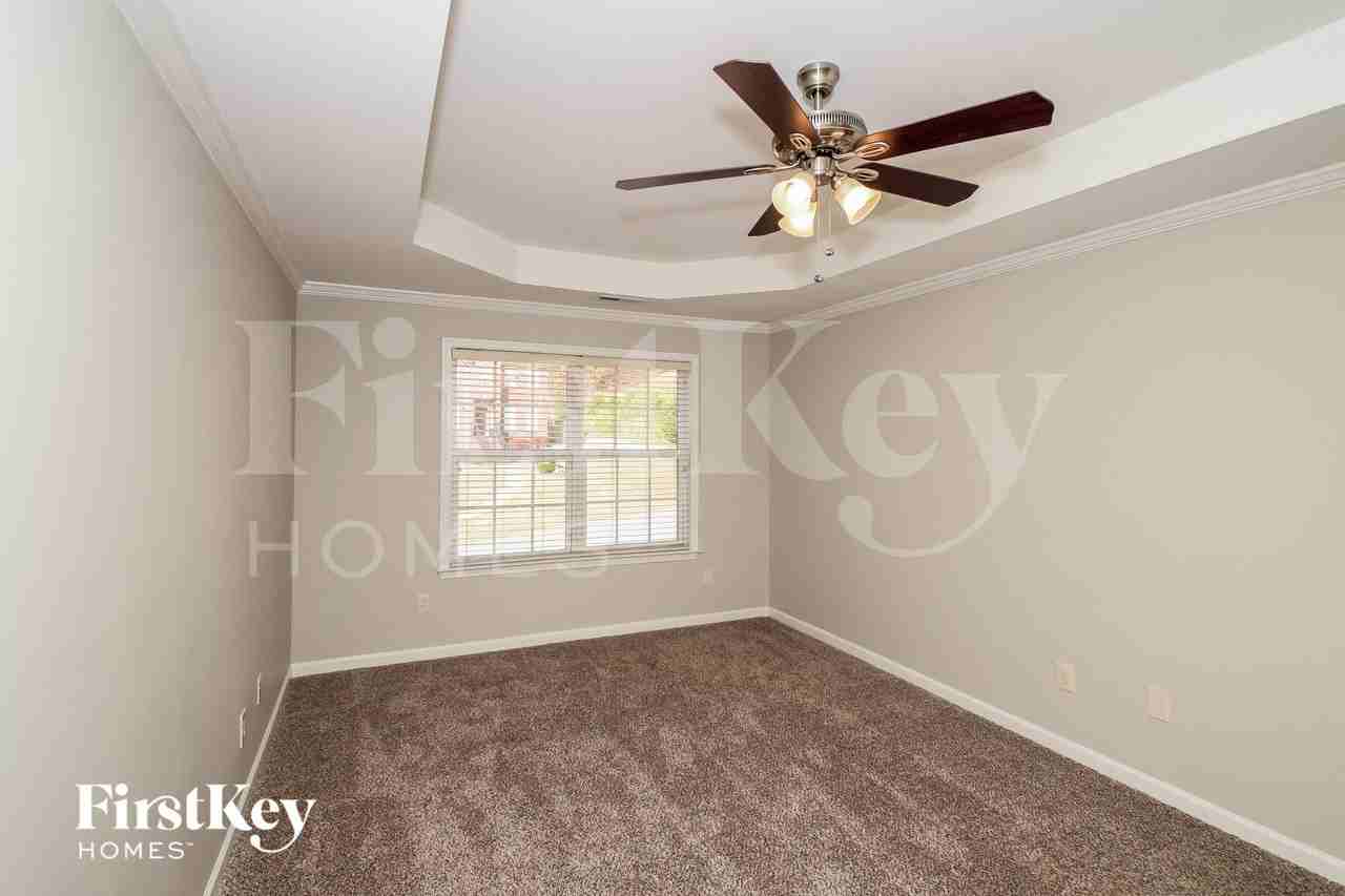116 Royal Gala Dr - Photo 6 of 15