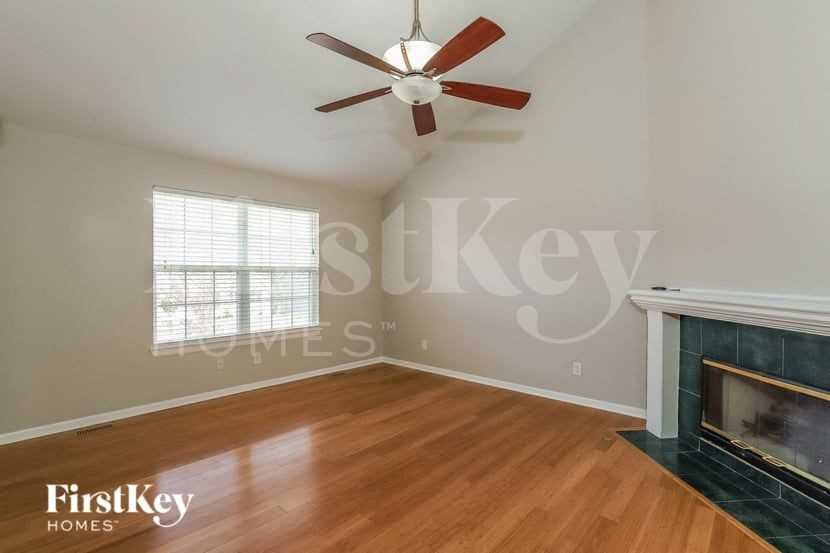 1877 Gates Dr W - Photo 2 of 15