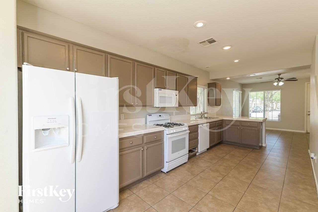 6191 Broken Slate Way - Photo 5 of 17