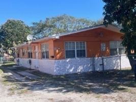 featured image of 2545 York St #A