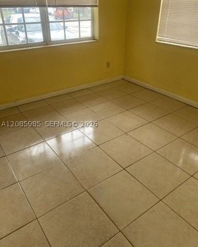 2545 York St #A - Photo 3 of 6