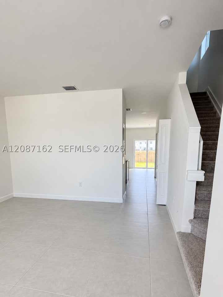 17884 Sw 358th St #17884 - Photo 4 of 26