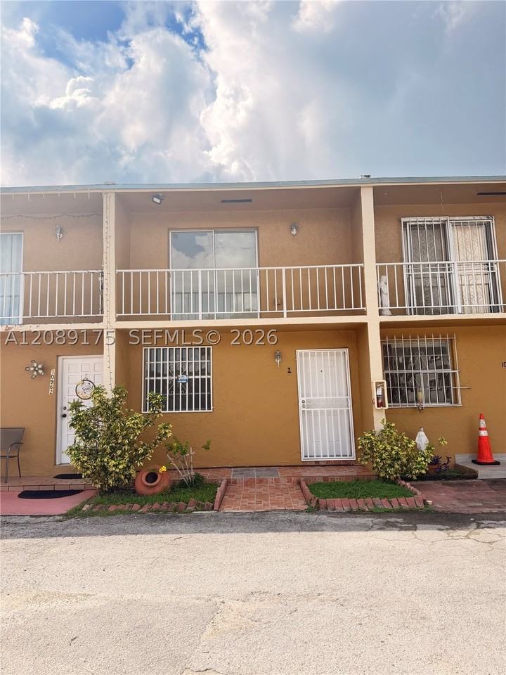 10962 Sw 4th St #I2