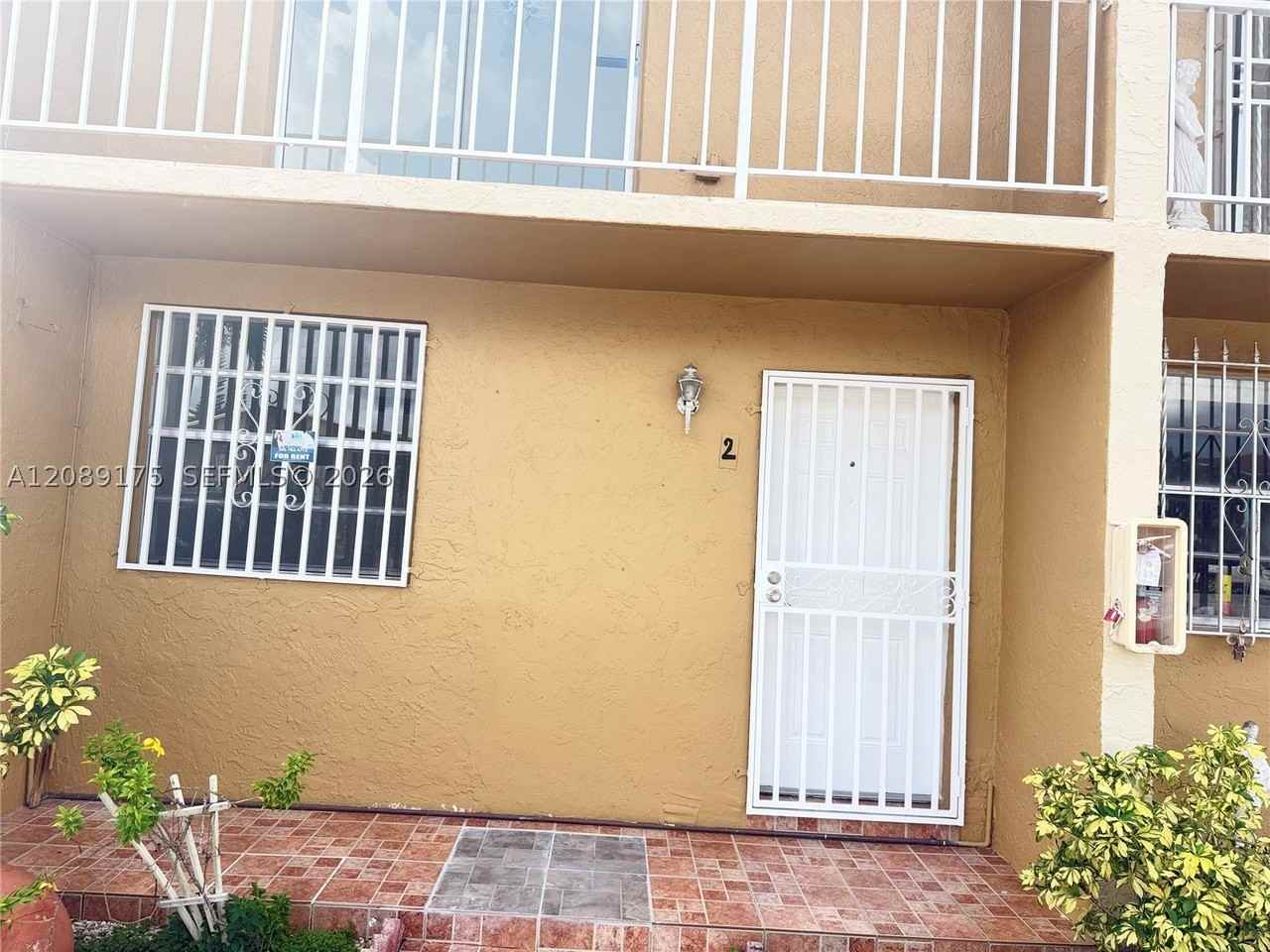 10962 Sw 4th St #I2 - Photo 6 of 39