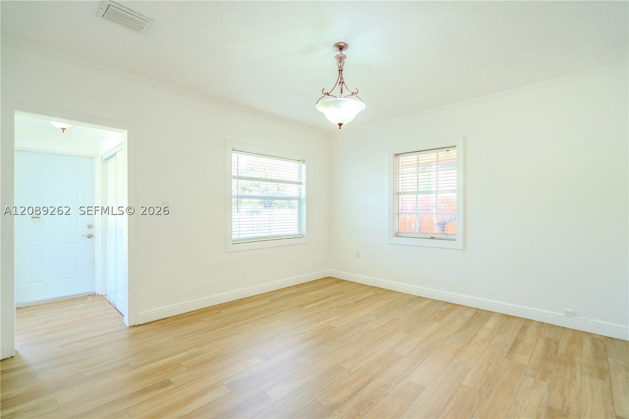 27 Sw 55th Avenue Rd #F - Photo 5 of 30