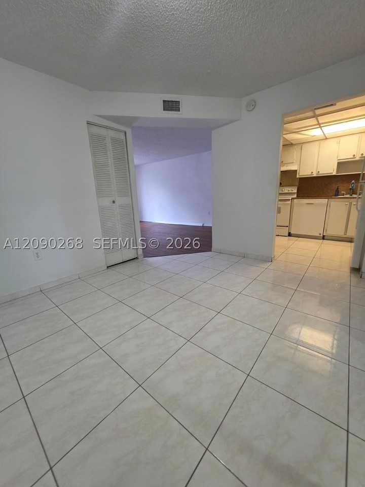 16950 W Dixie Hwy B225 Hwy #B225 - Photo 4 of 29