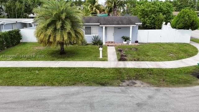 11805 Sw 169th St - Photo 3 of 21