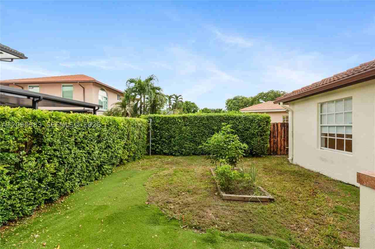 9822 Sw 159th Path #9822 - Photo 2 of 43