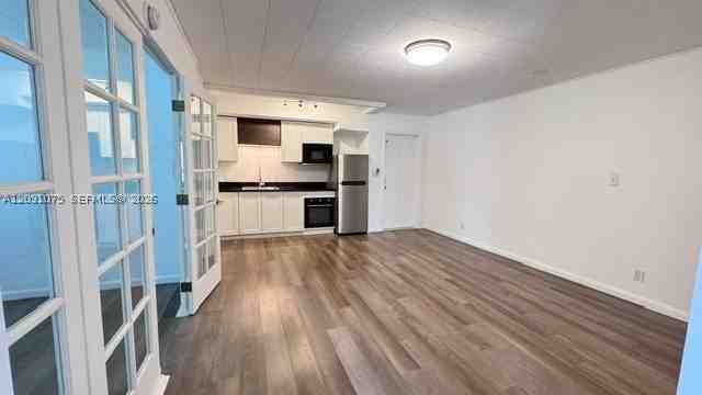 1311 Bayview Dr #1309A - Photo 2 of 31