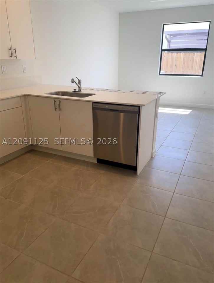 23049 Sw 129th Pl #23049 - Photo 4 of 23