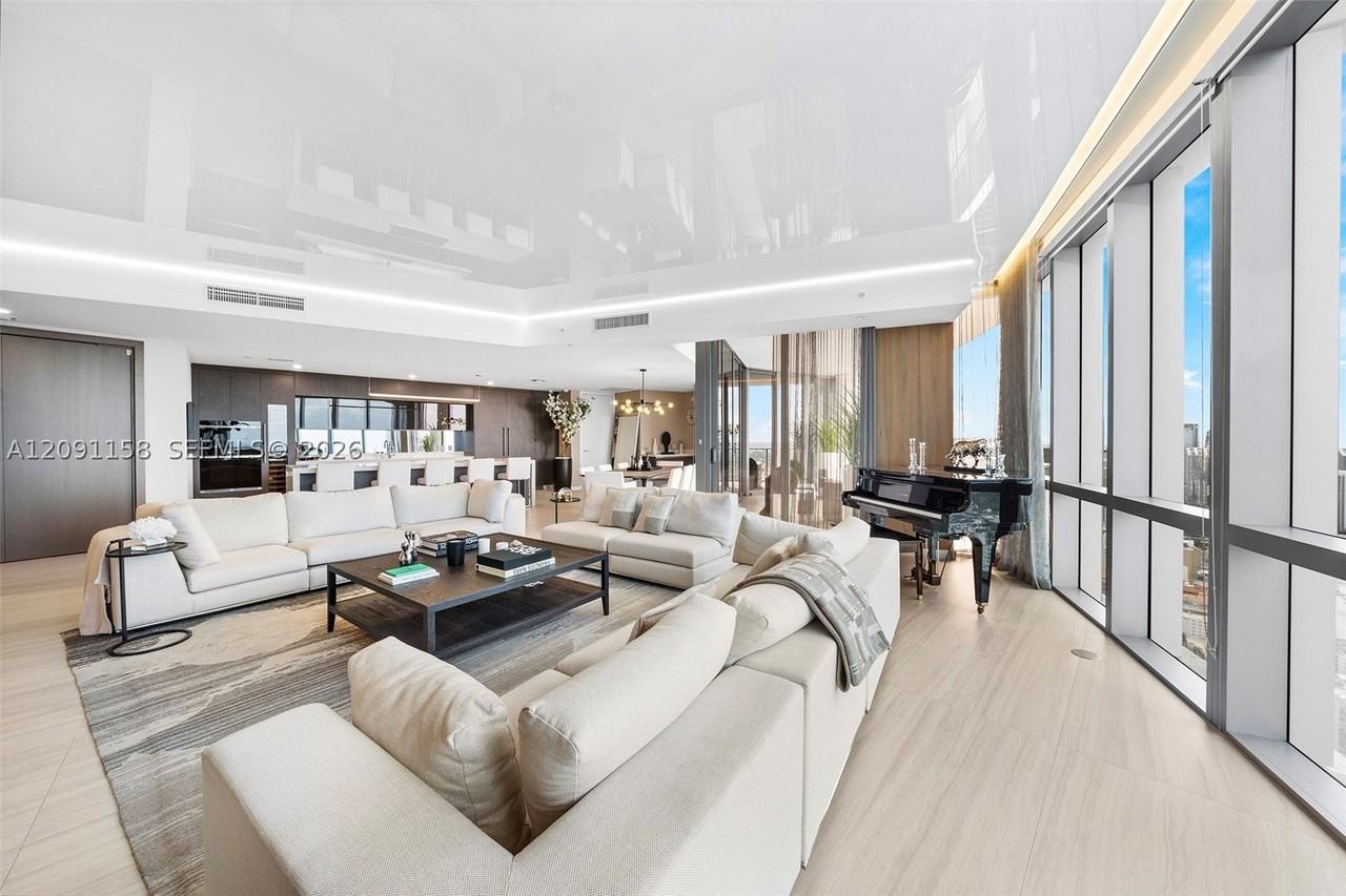 851 Ne 1st Ave #5312 - Photo 5 of 50