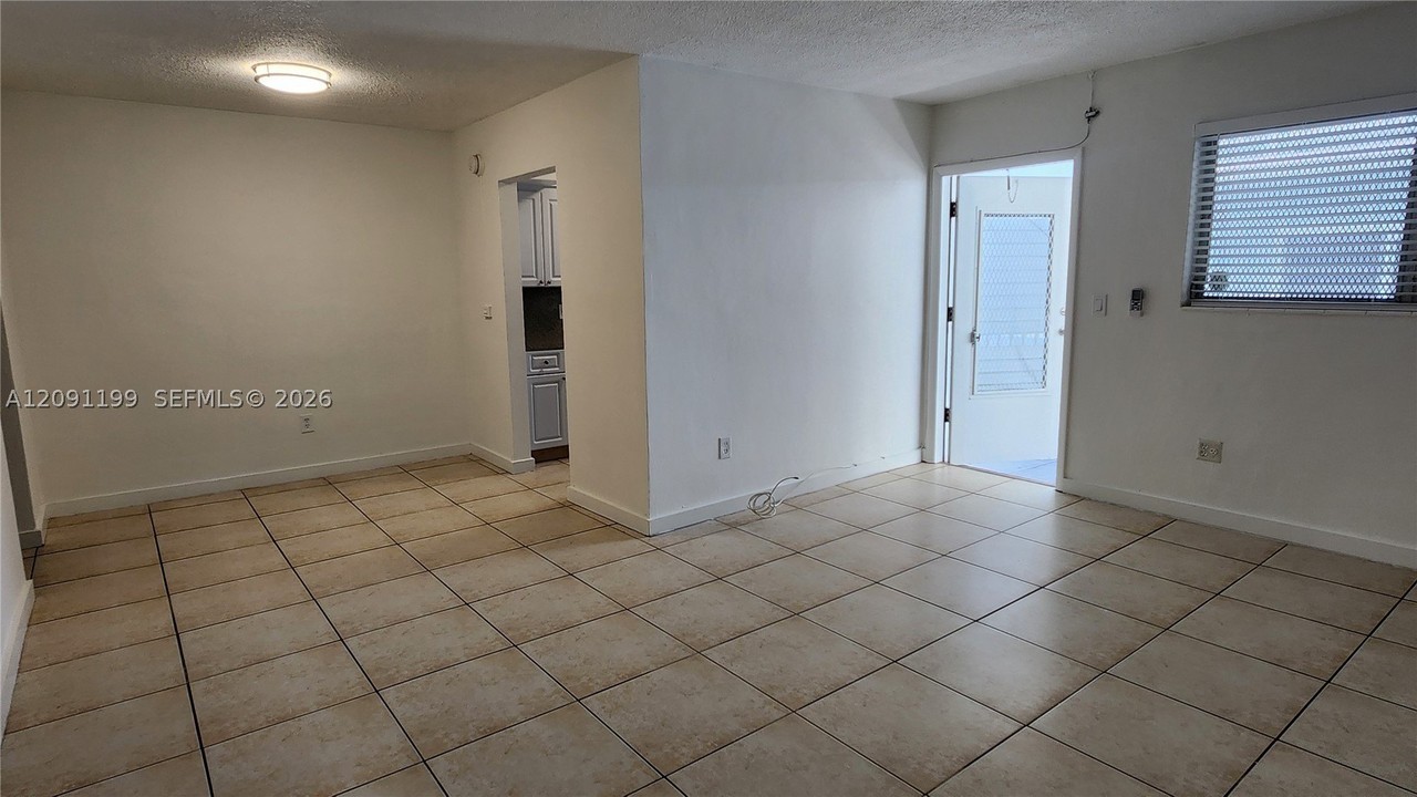 1231 Pennsylvania Ave #10 - Photo 7 of 11