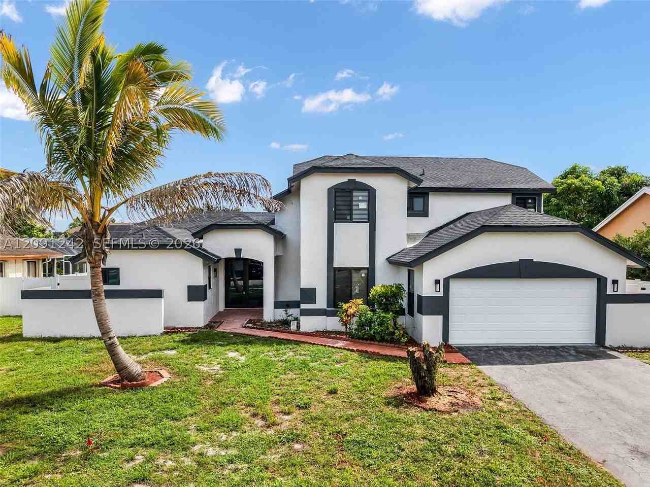 7350 Nw 54th Ct