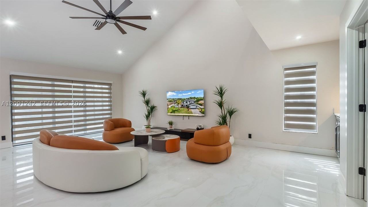 7350 Nw 54th Ct - Photo 2 of 23