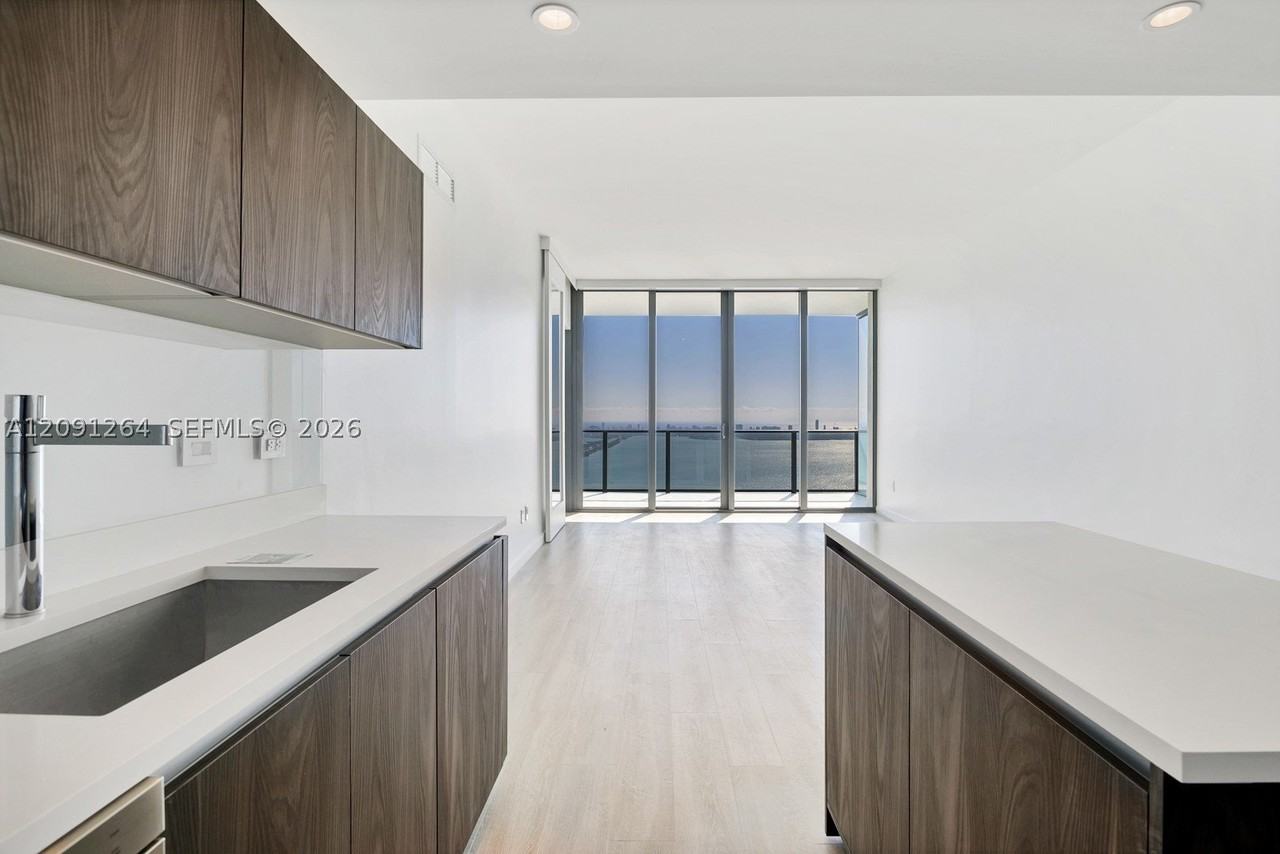 3131 Ne 7th Ave #4803 - Photo 4 of 50