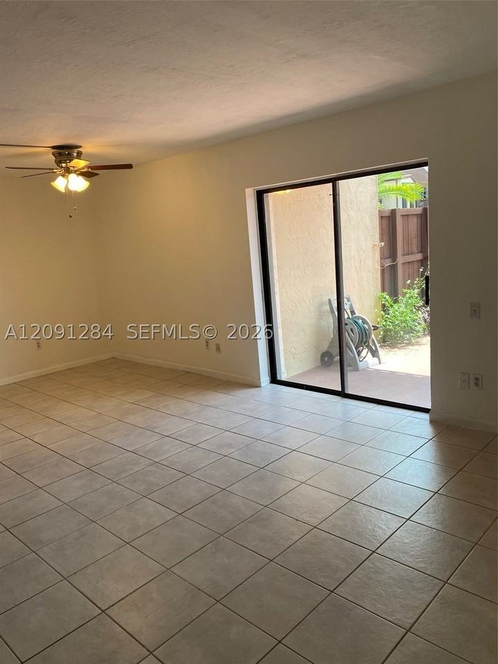 11561 Sw 64th St #B - Photo 2 of 21