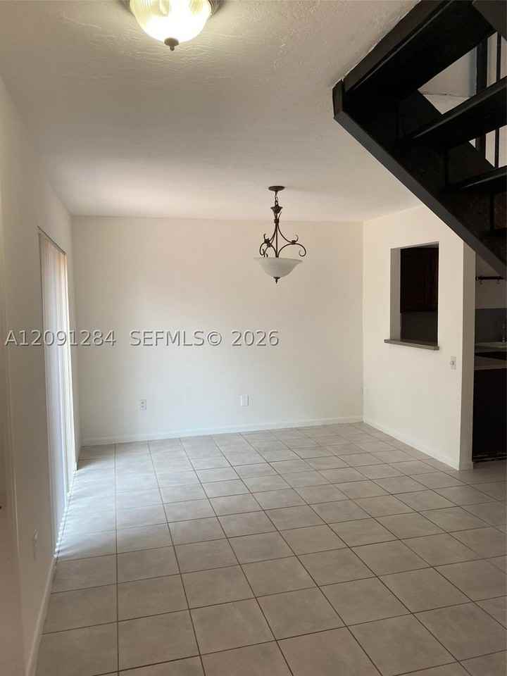 11561 Sw 64th St #B - Photo 3 of 21