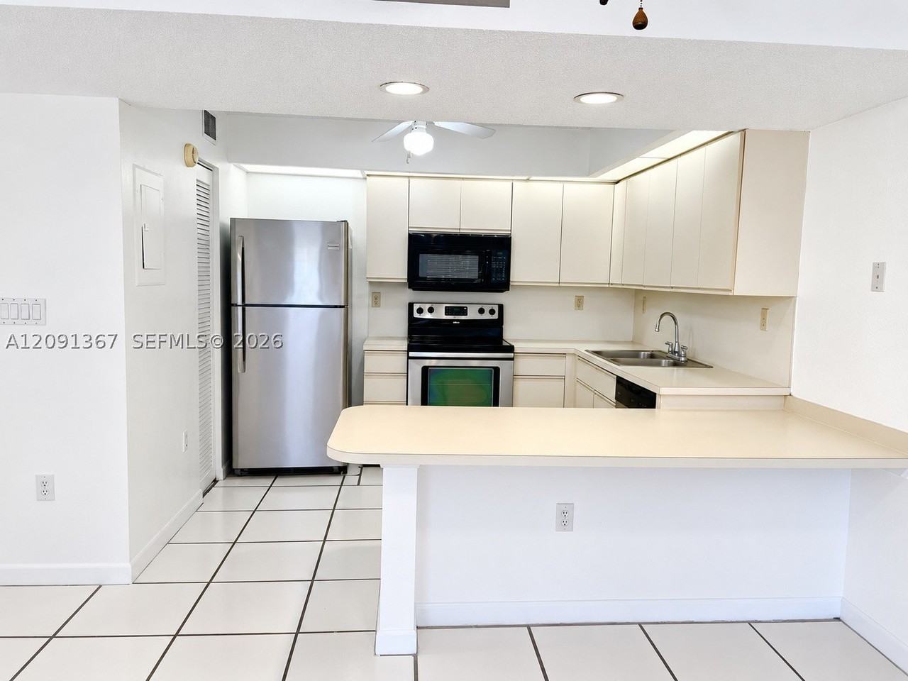 13255 Sw 88th Ln #402CS - Photo 2 of 17