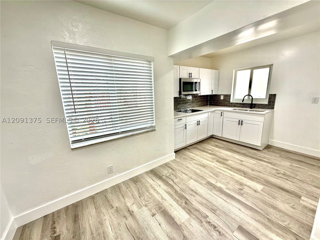 2337 Sw 17th Ave #3 - Photo 6 of 22