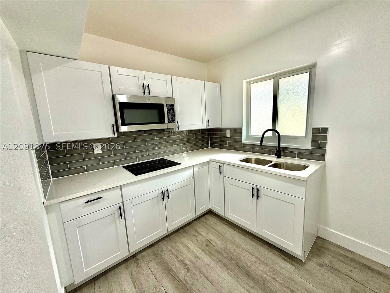 2337 Sw 17th Ave #3 - Photo 7 of 22