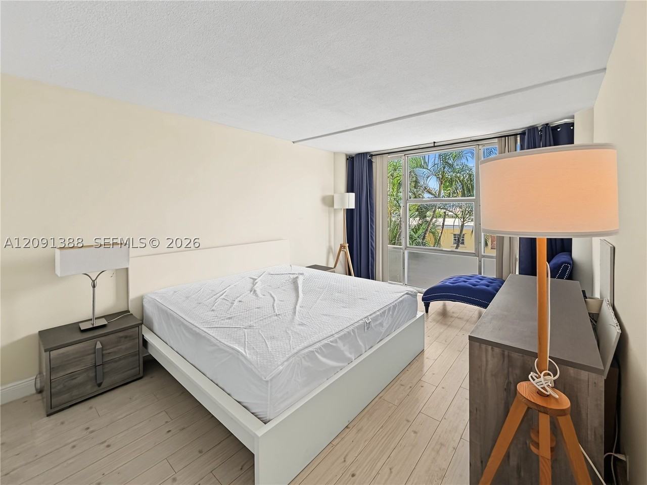 900 Bay Dr #221 - Photo 6 of 12