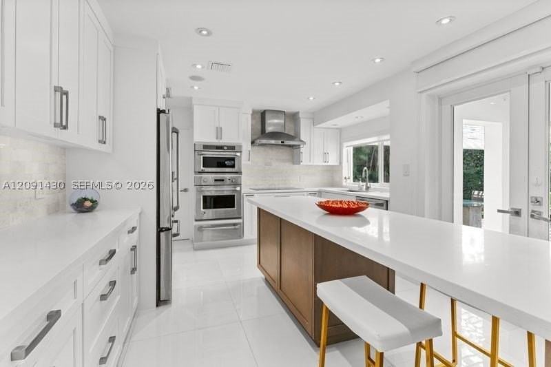 1021 Matanzas Ave - Photo 2 of 15