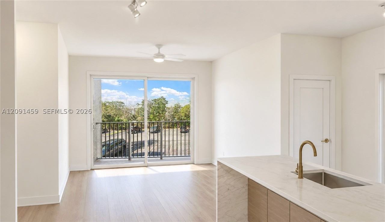 6861 Sw 44th St #309 - Photo 3 of 23