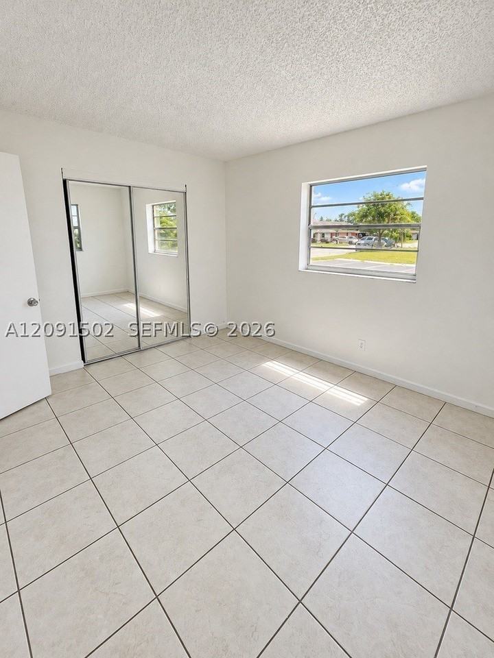6034 Sw 37th St #10 - Photo 7 of 9
