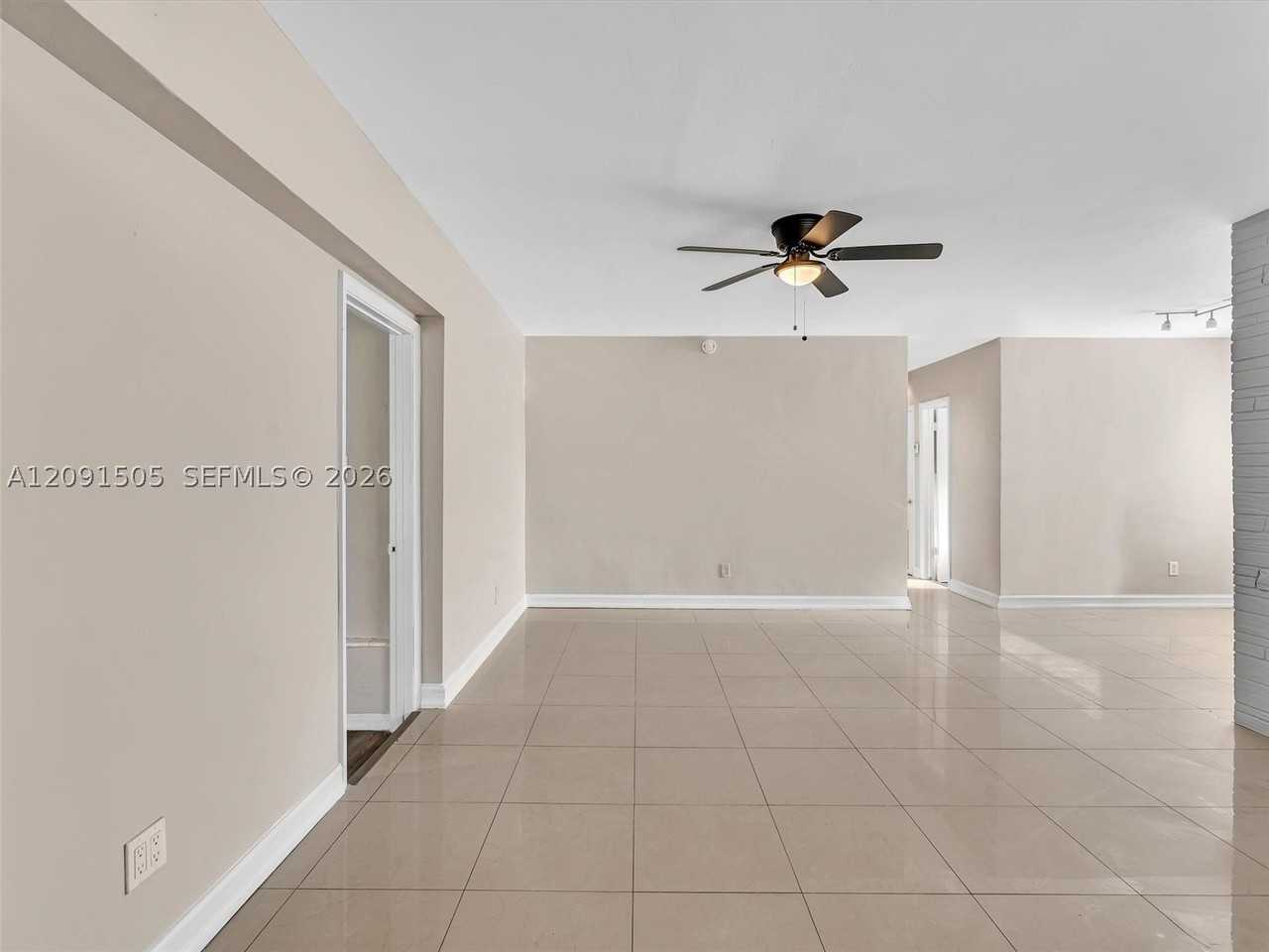 365 Ne 171st Ter - Photo 2 of 30
