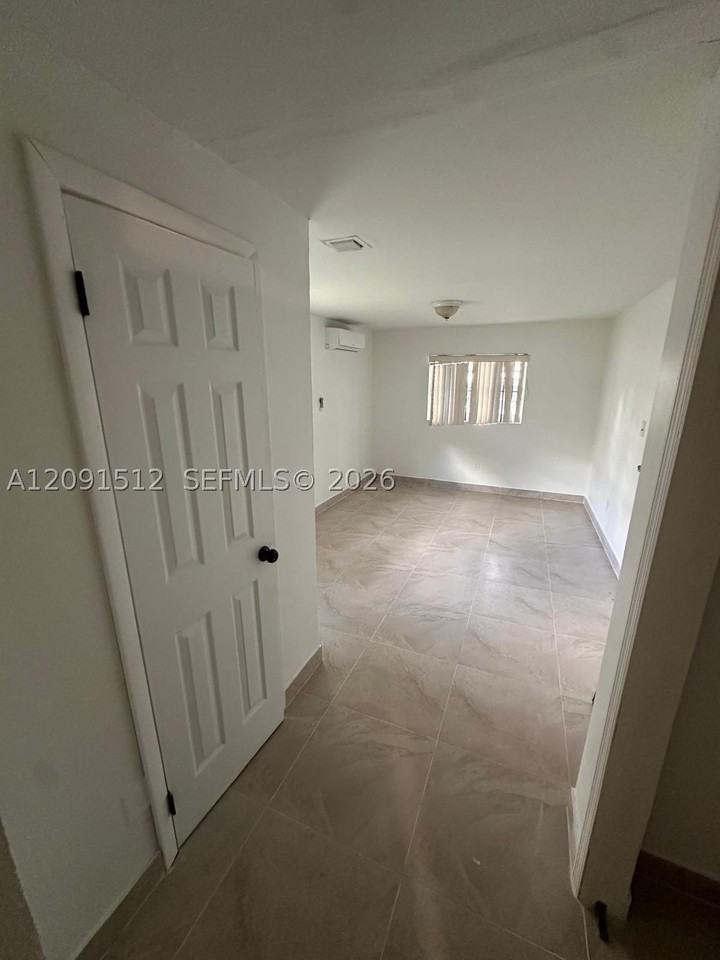 280 Nw 100th St #280 - Photo 3 of 14