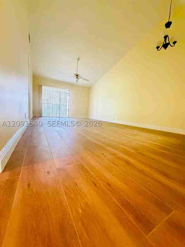 2535 Sw 22nd Ave #2020 - Photo 3 of 18