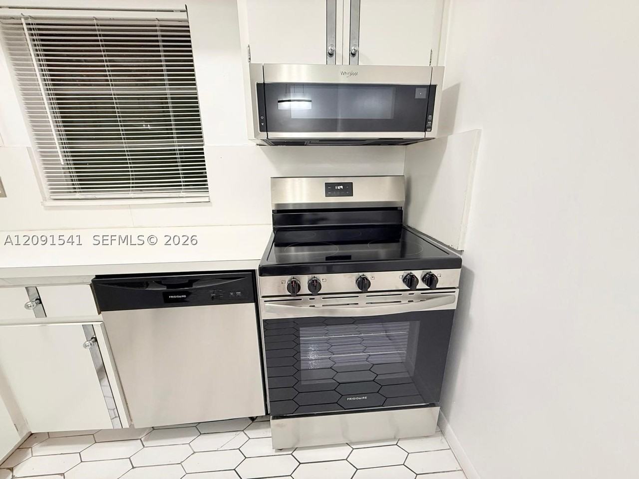 1100 Atlantic Shores Blvd #309 - Photo 6 of 14