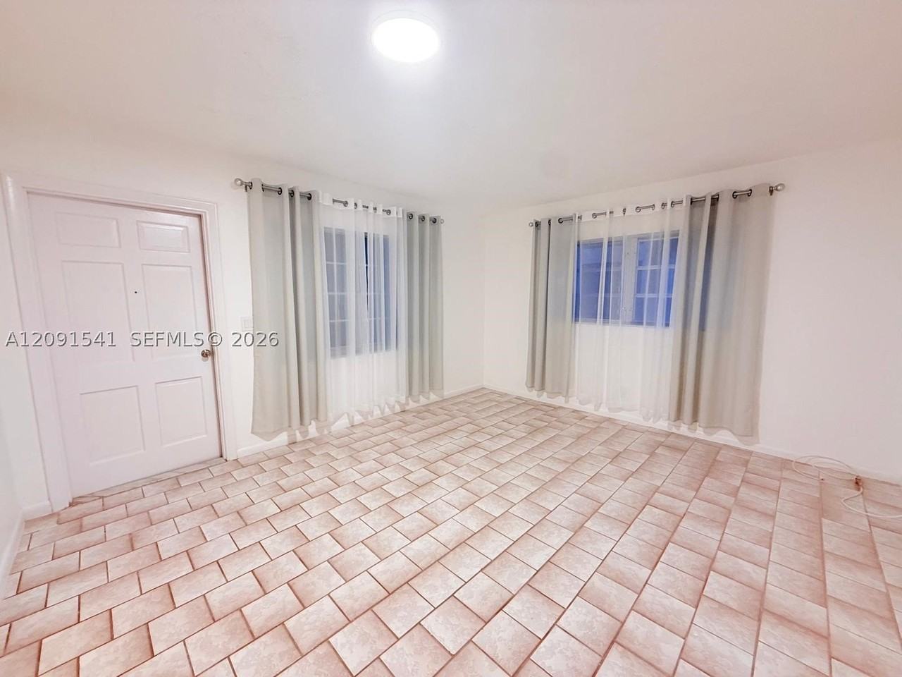 1100 Atlantic Shores Blvd #309 - Photo 7 of 14