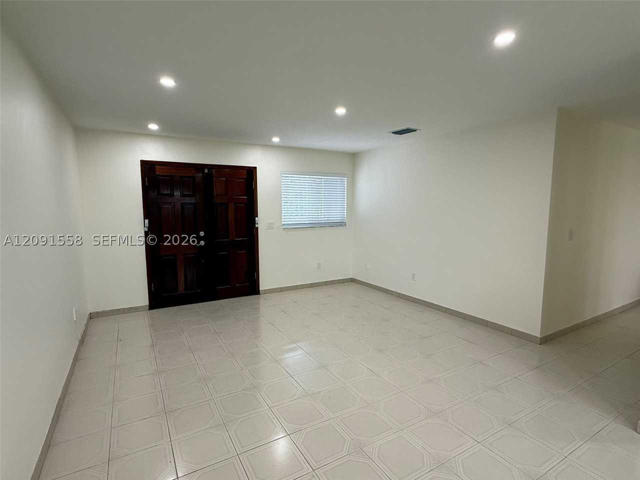 11450 Sw 47th Ter #11450 - Photo 4 of 25