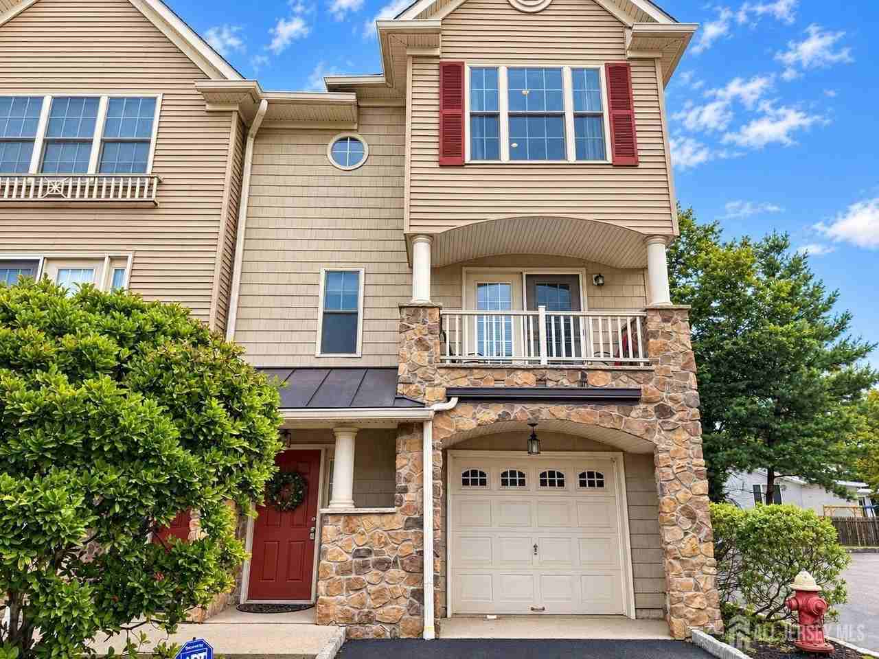 247 River Rd - Photo 3 of 24