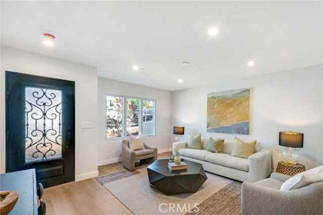 501 Elena Ln #B - Photo 4 of 8