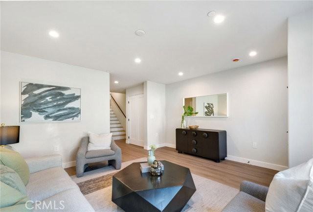 501 Elena Ln #B - Photo 6 of 8
