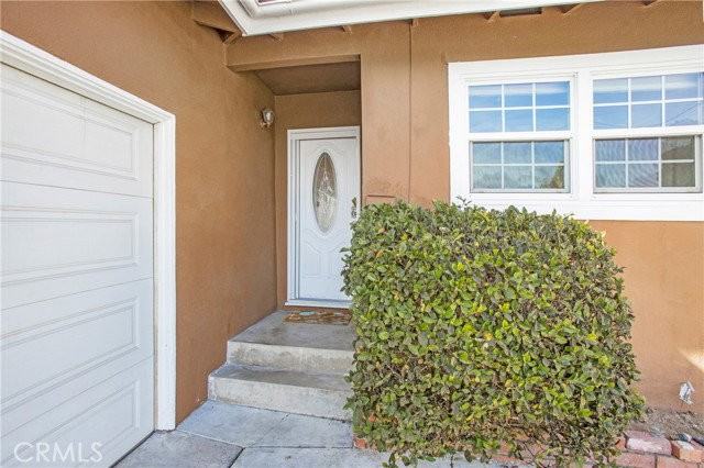 825 Mulberry Ave - Photo 2 of 8