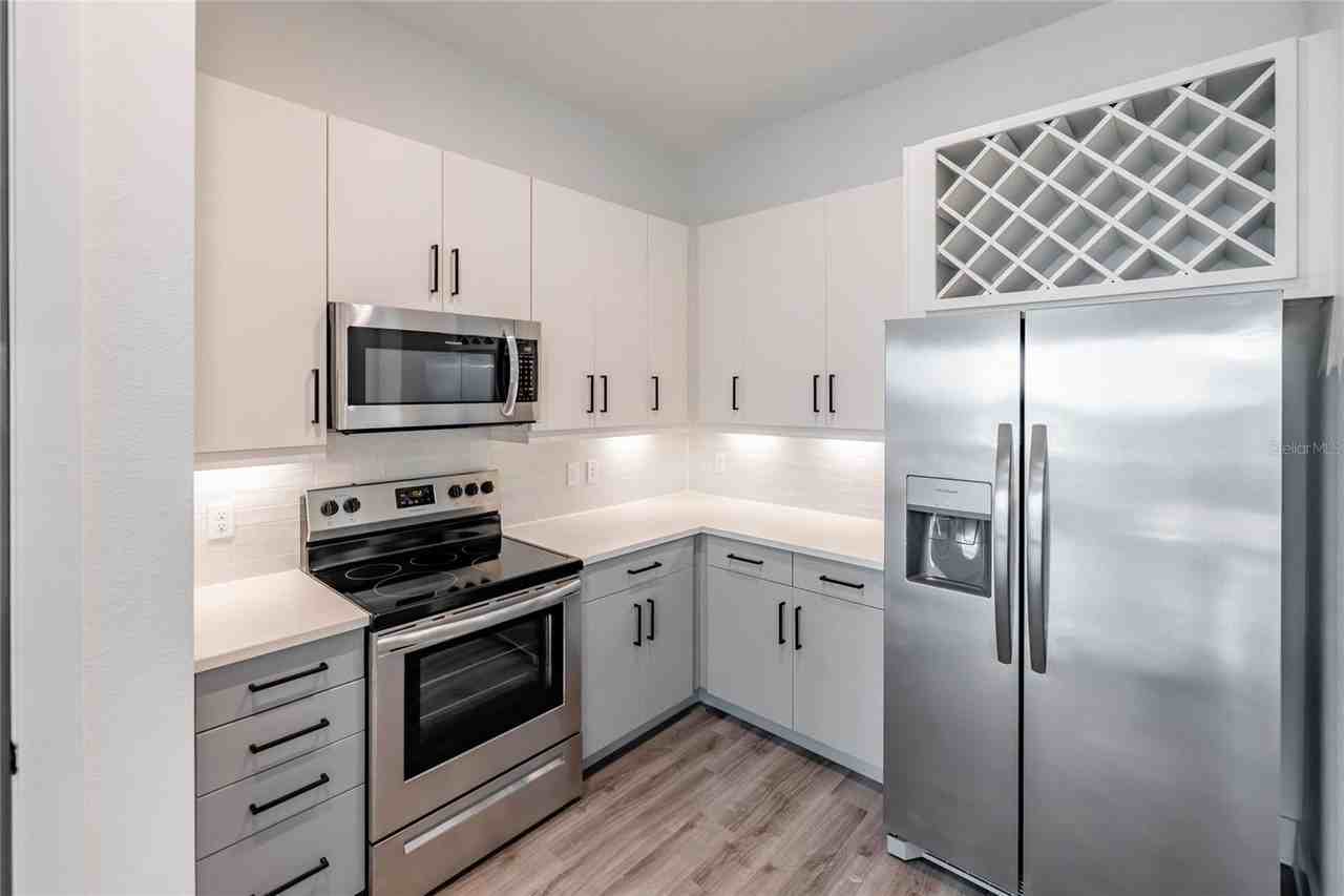 1420 Lakefront Dr #4204 - Photo 4 of 45