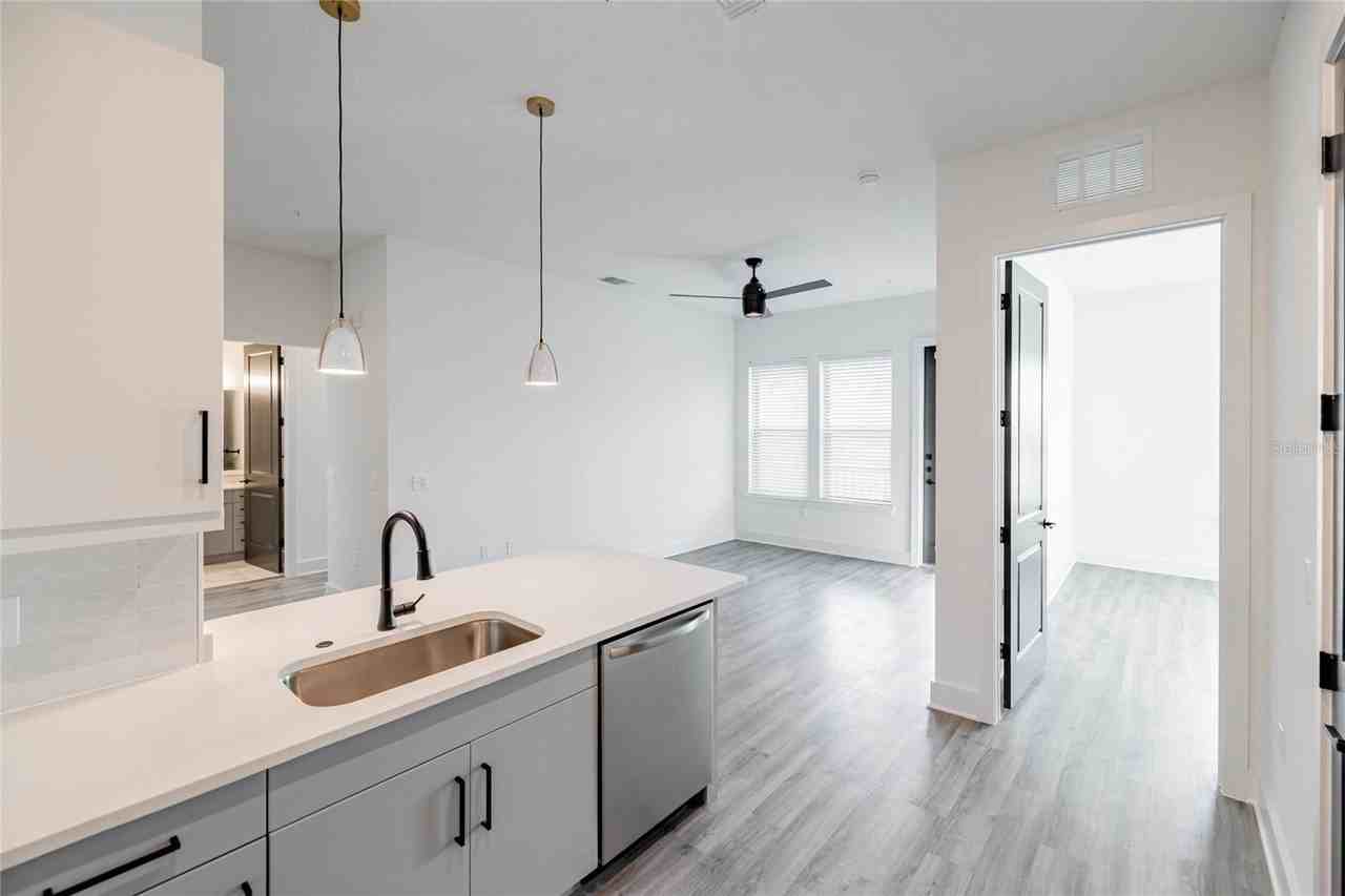 1420 Lakefront Dr #4204 - Photo 5 of 45