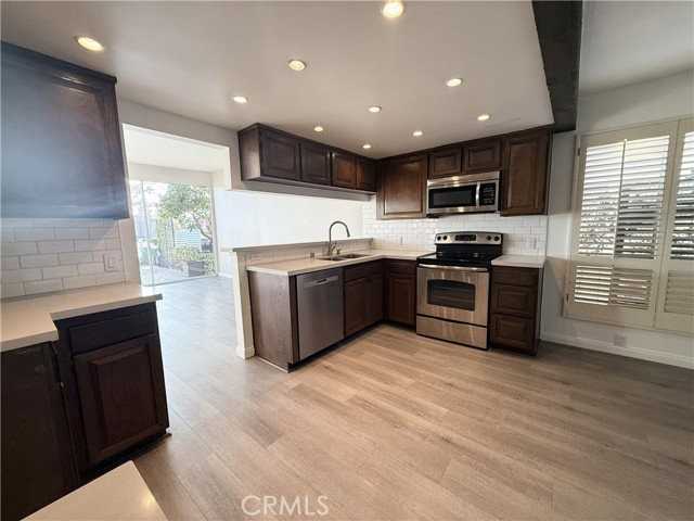 22831 Islamare Ln - Photo 3 of 8