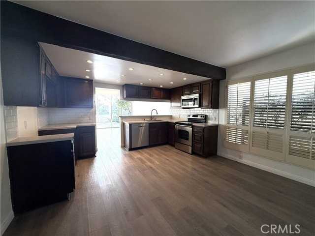 22831 Islamare Ln - Photo 4 of 8