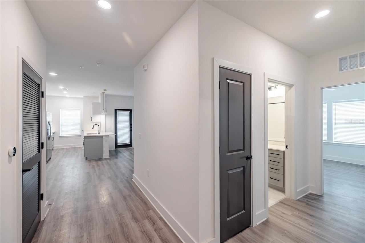 1420 Lakefront Dr #6411 - Photo 3 of 43