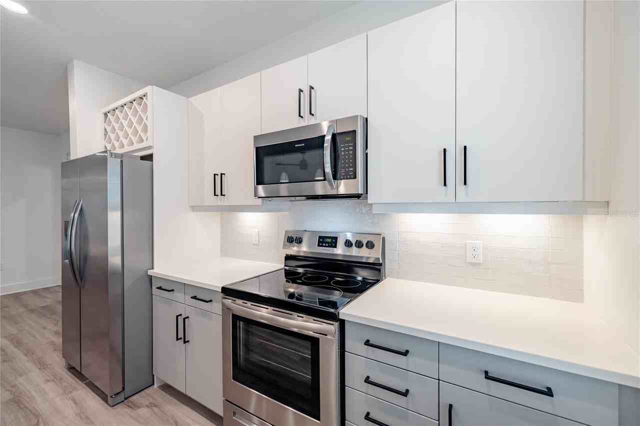 1420 Lakefront Dr #6411 - Photo 7 of 43